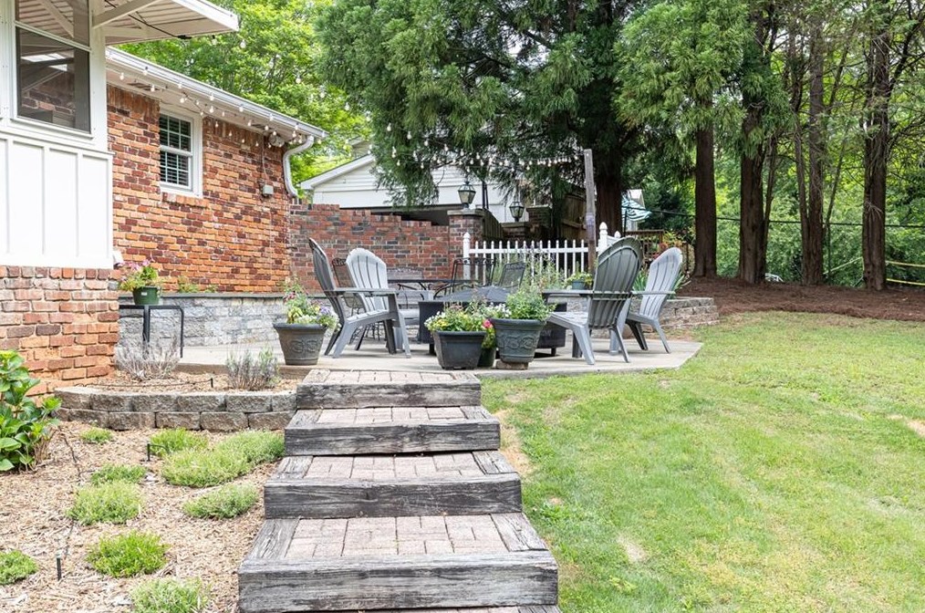 1577 Riderwood Ct, Decatur GA  30033-1505 exterior