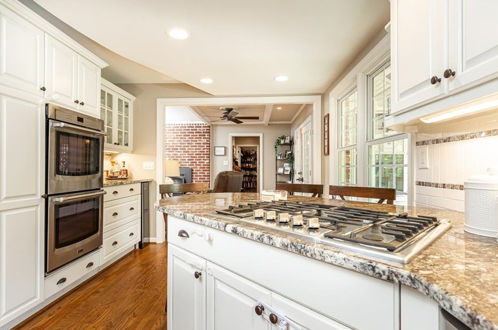 1577 Riderwood Ct, Decatur GA  30033-1505 exterior