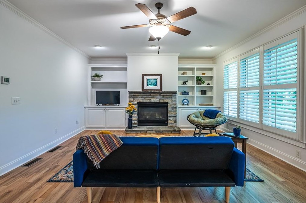 4563 Holliston Rd, Atlanta, GA 30360-2057