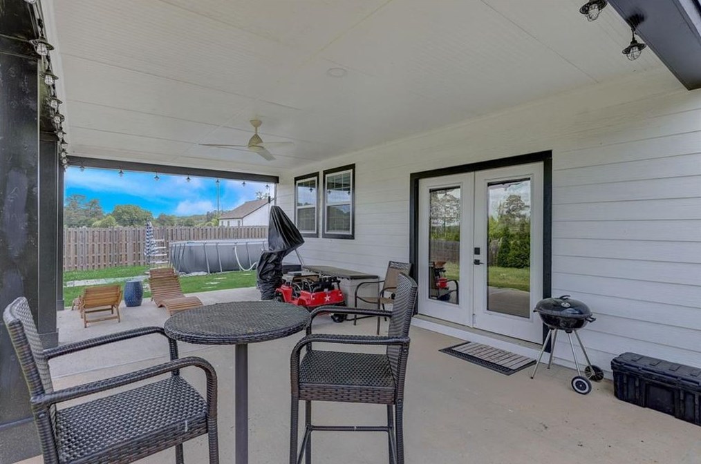 3273 Lenora Church Rd, Lithonia GA  30039-4804 exterior