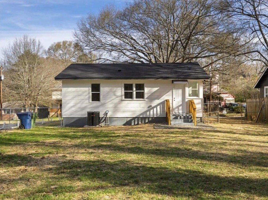 853 Hargis St, Atlanta GA  30315-8605 exterior