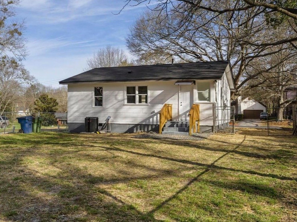 853 Hargis St, Atlanta GA  30315-8605 exterior