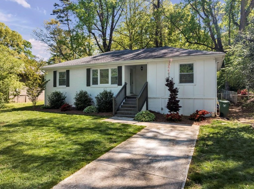 2074 Rockhaven Dr, Decatur, GA 30032