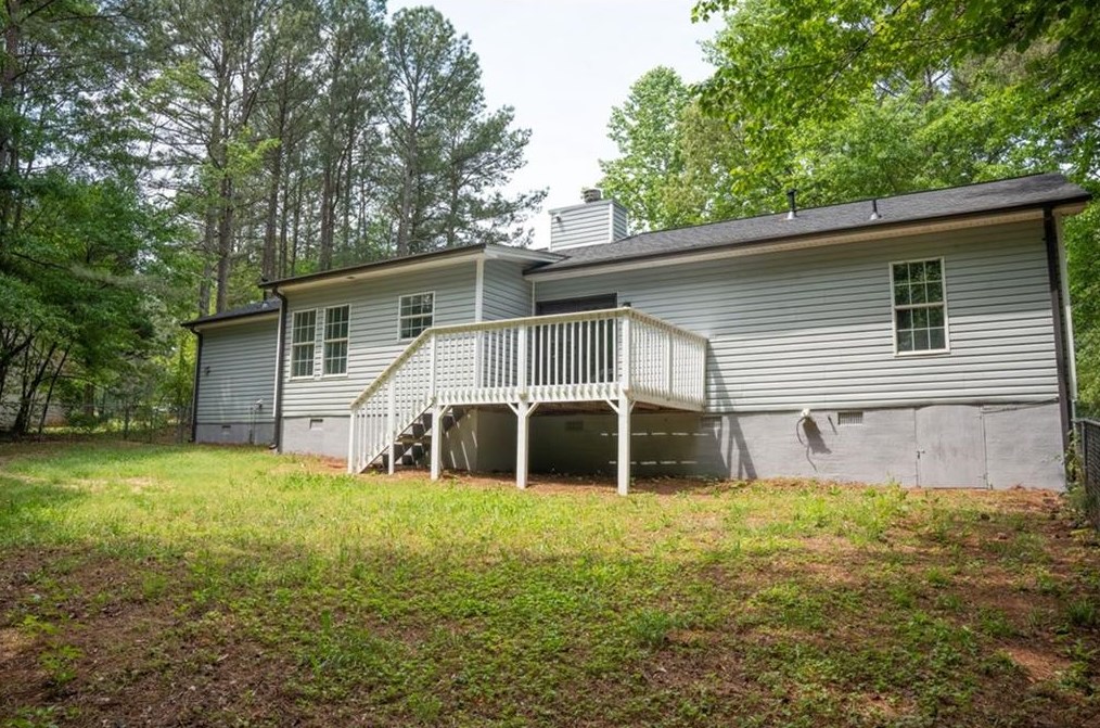 563 Cotton Creek Ln, Winder, GA 30680-8304