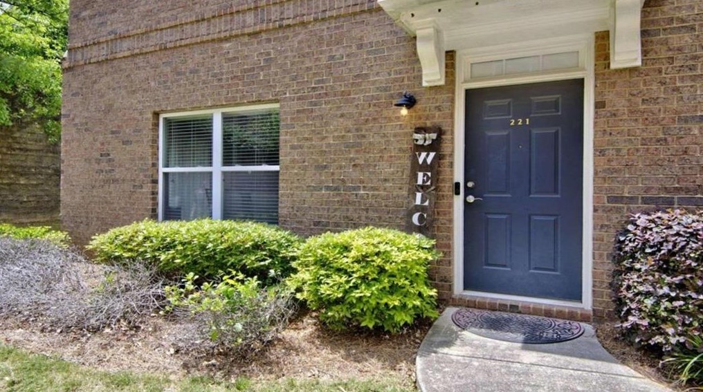 805 Pleasant Hill Rd #221b, Lilburn, GA 30047