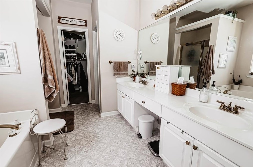 88 Devynwood Ct, Dallas GA 30157-6798 exterior