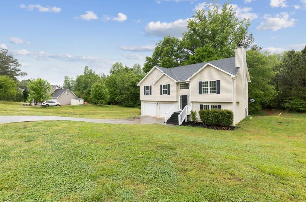 5430 Wg Robinson Rd, Gainesville, GA 30506