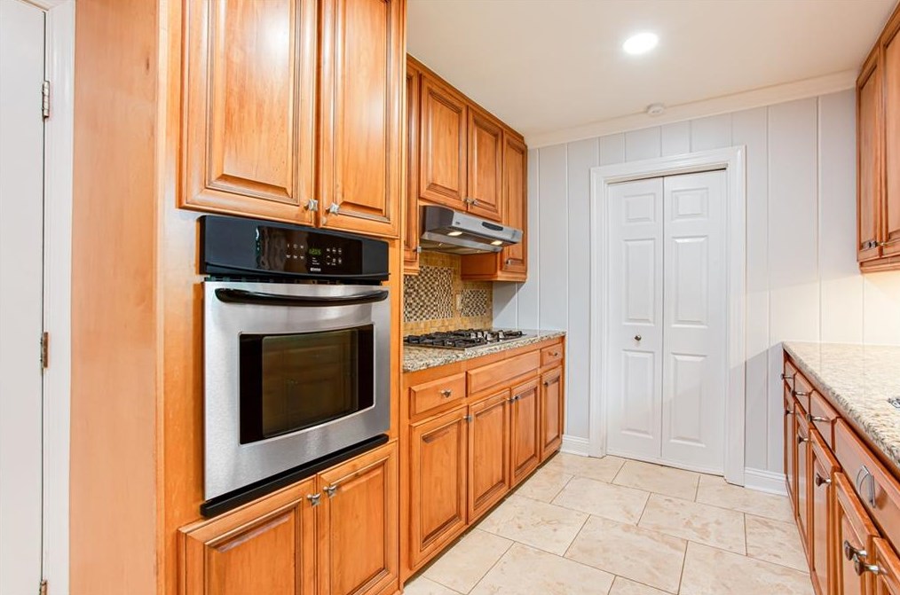 3902 Faronview Rd, Atlanta GA  30340-4607 exterior