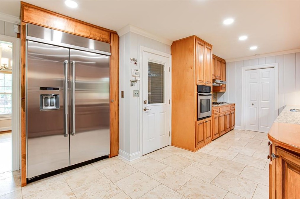 3902 Faronview Rd, Atlanta GA  30340-4607 exterior