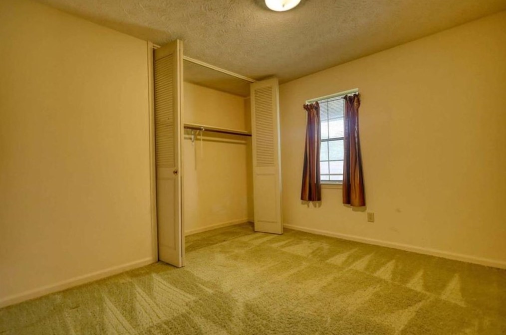 107 Adrian Dr, Stockbridge GA  30281-3009 exterior