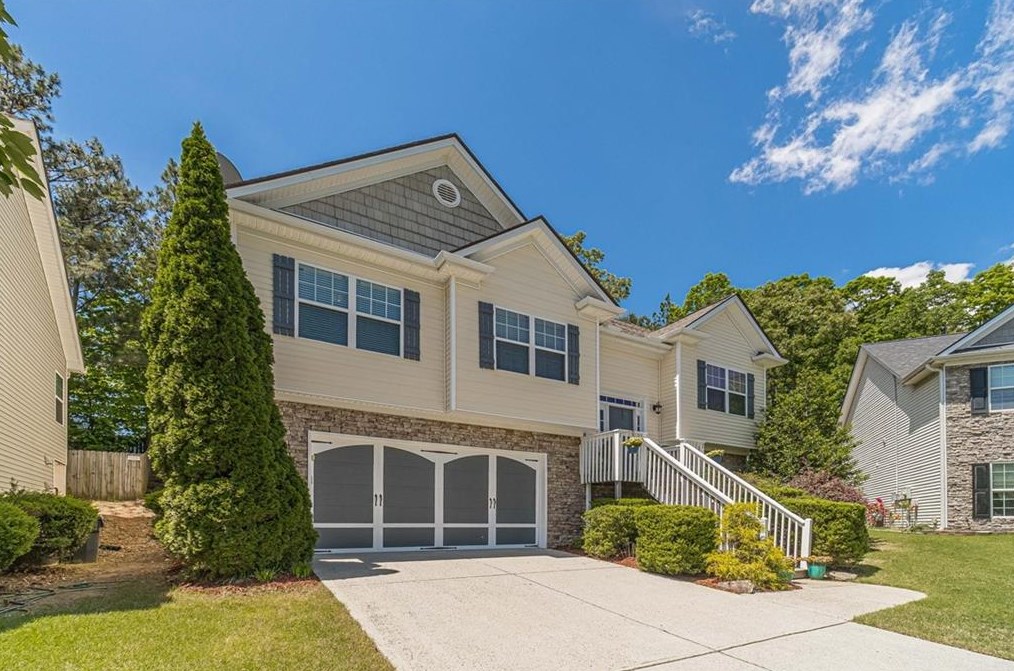 768 Austin Creek Dr, Buford, GA 30518