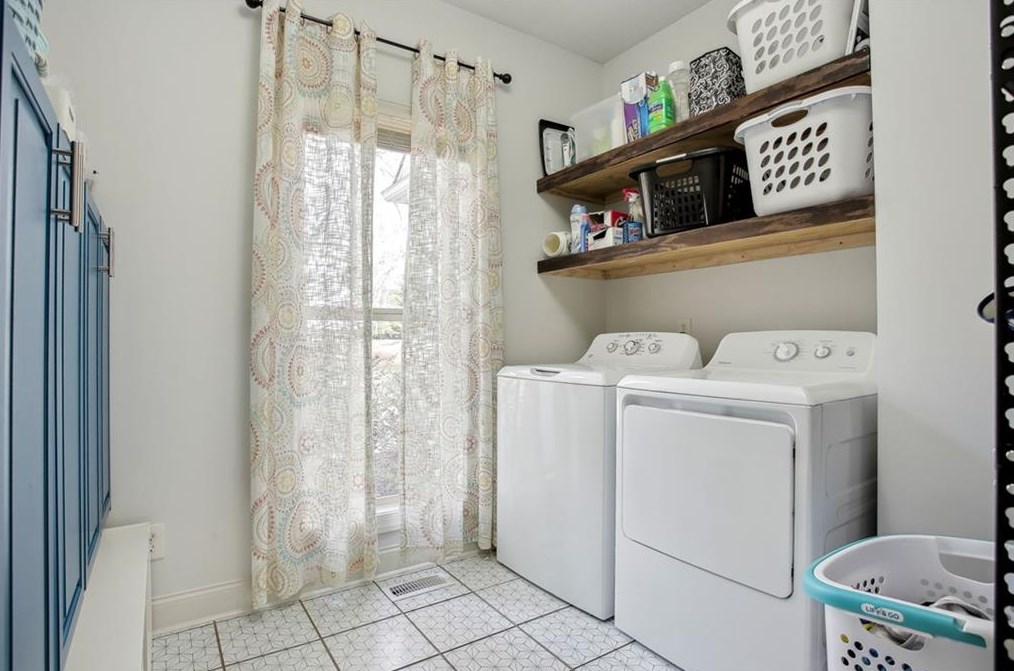 3928 Fieldstone Dr, Gainesville GA  30506-2240 exterior