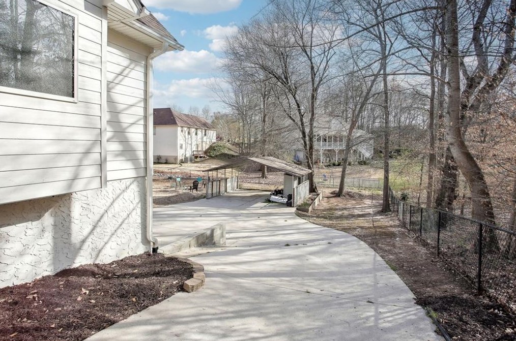 3928 Fieldstone Dr, Gainesville GA  30506-2240 exterior