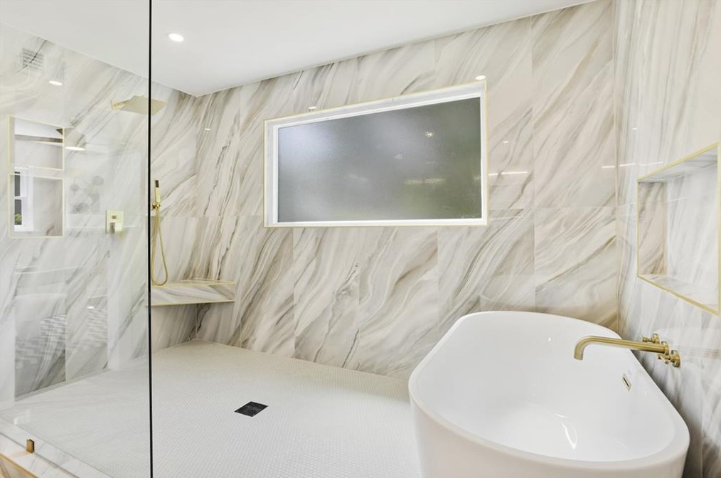 2010 Yucca Dr, Decatur GA  30032-5837 exterior