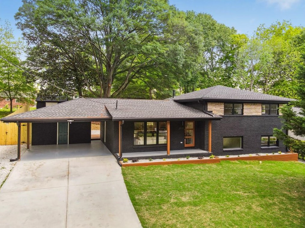 2010 Yucca Dr, Decatur GA  30032-5837 exterior