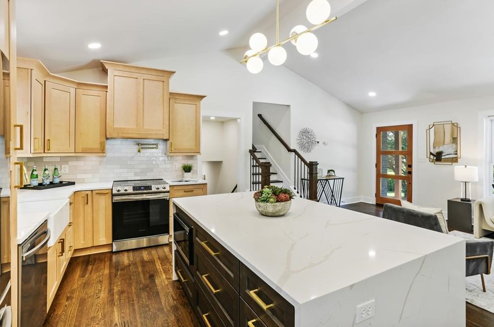 2010 Yucca Dr, Decatur GA  30032-5837 exterior