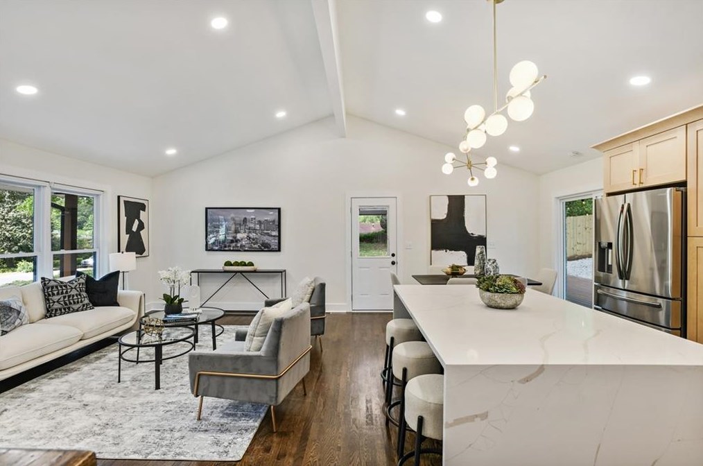 2010 Yucca Dr, Decatur GA  30032-5837 exterior