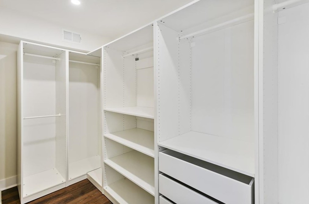 2010 Yucca Dr, Decatur GA  30032-5837 exterior