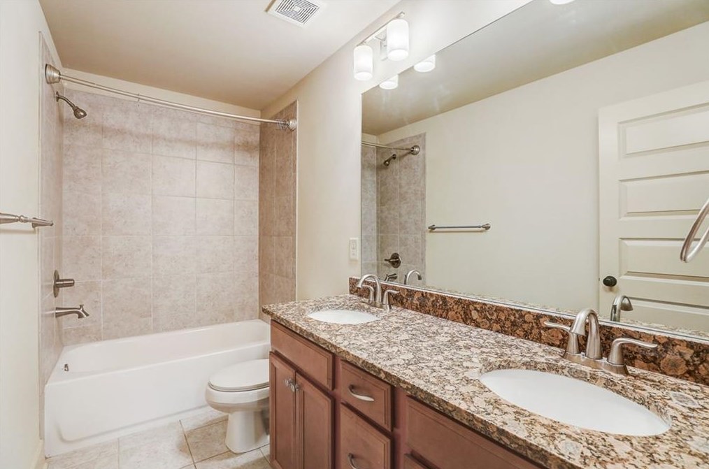 2676 Tilson Rd, Decatur GA 30032-6213 exterior