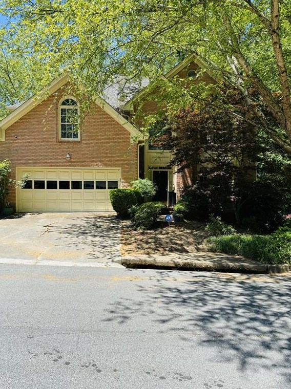 2488 Kings Arms Dr, Atlanta, GA 30345-2122