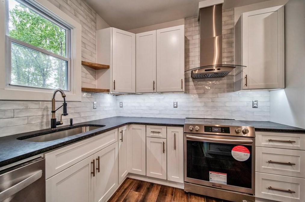 3267 Cooper Brg Rd, Gainesville GA 30507-8815 exterior