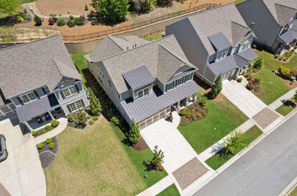 7070 Tree House Way, Flowery Branch, GA 30542