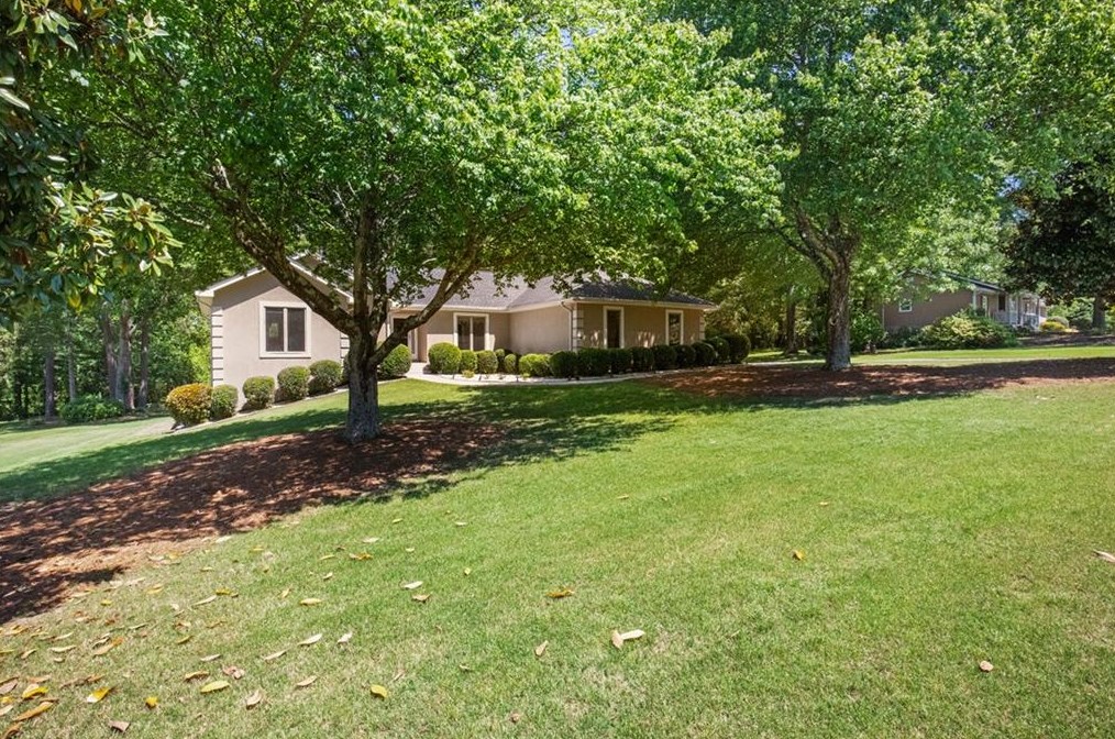 2098 Lakewood Cir, Grayson, GA 30017-1267