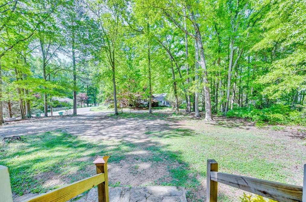 86 Factory St, Maysville, GA 30558