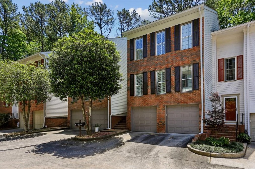 403 Brandywine Cir, Atlanta, GA 30350-2003
