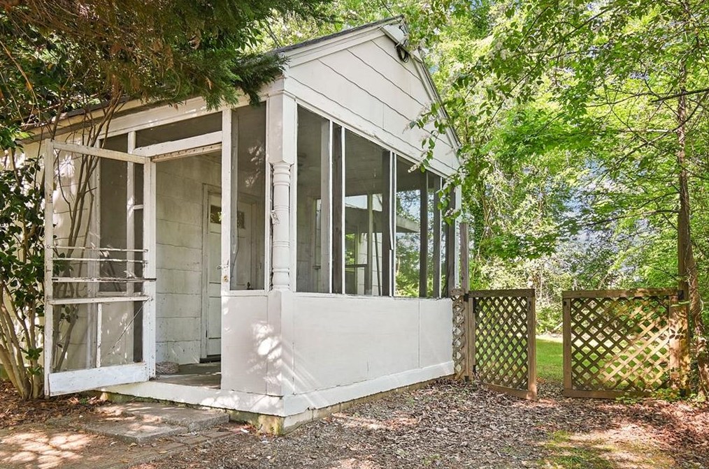 109 Jackson Cir, Marietta, GA 30060-2054