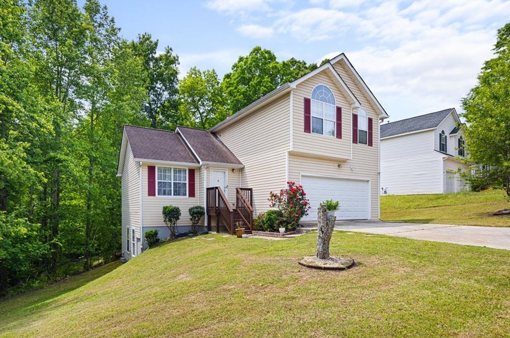 3299 Winds Trl, Douglasville GA  30135-8205 exterior