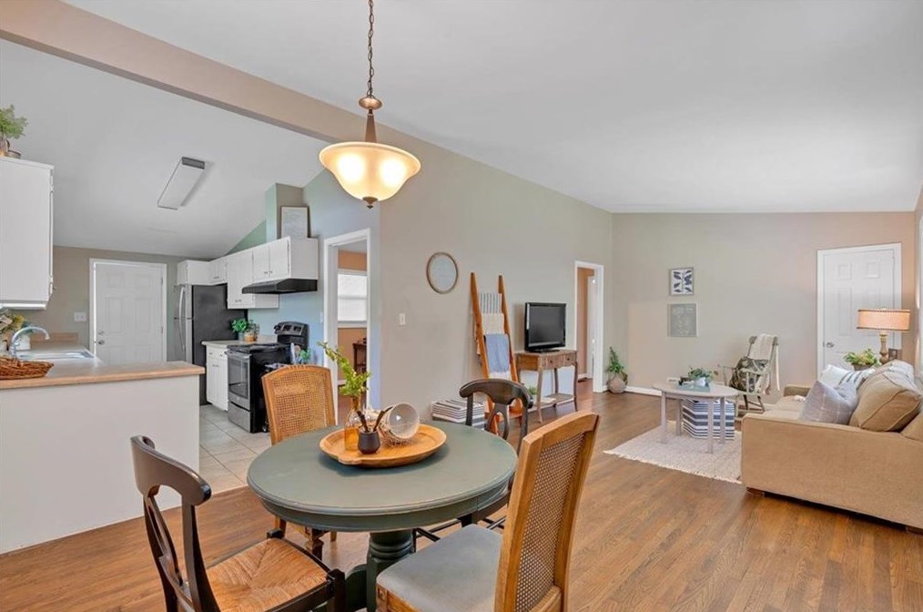2710 Sherwood Rd, Smyrna, GA 30082-2054