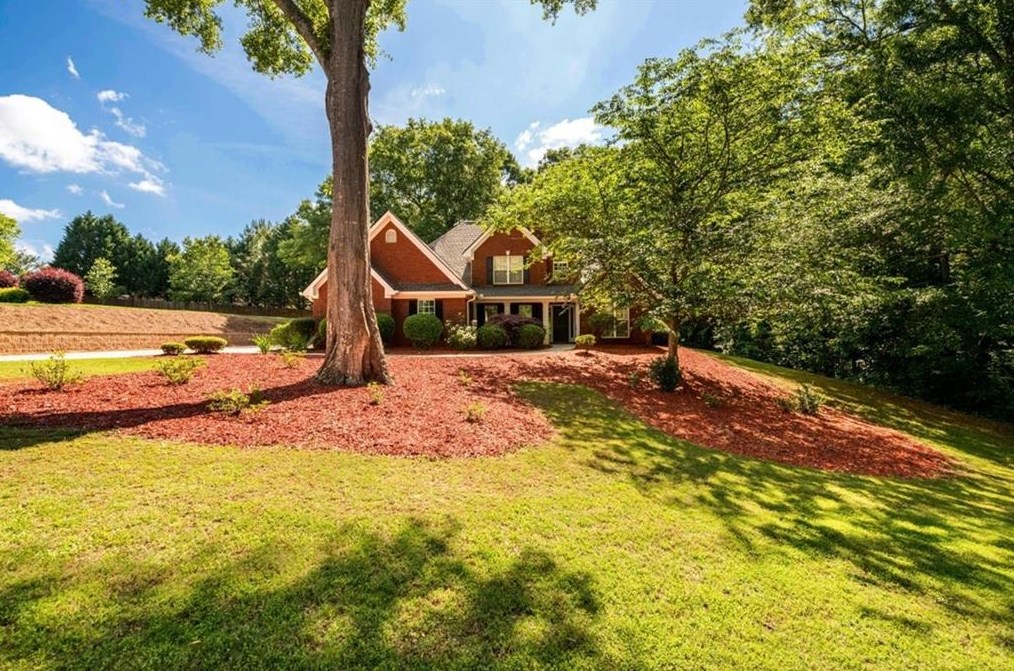 185 Glynnshire Ct, Porterdale, GA 30016-8197
