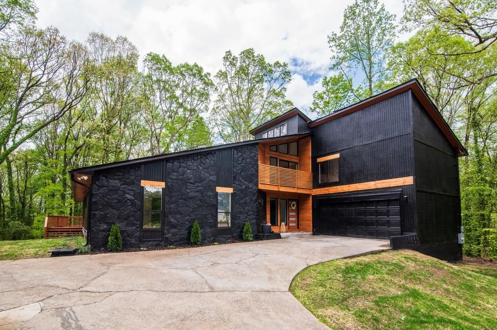 1435 Niskey Lake Rd, Atlanta, GA 30331-6309