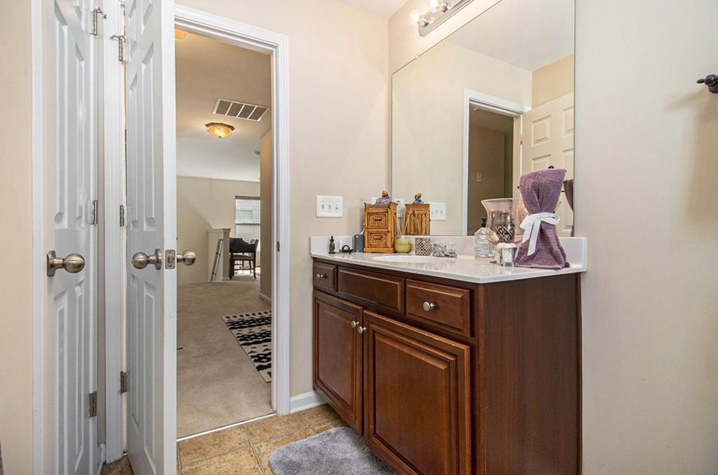 3789 Hempstead Way, Atlanta GA  30331-5268 exterior