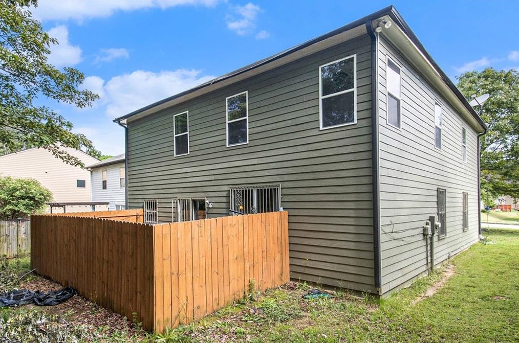 3789 Hempstead Way, Atlanta GA  30331-5268 exterior