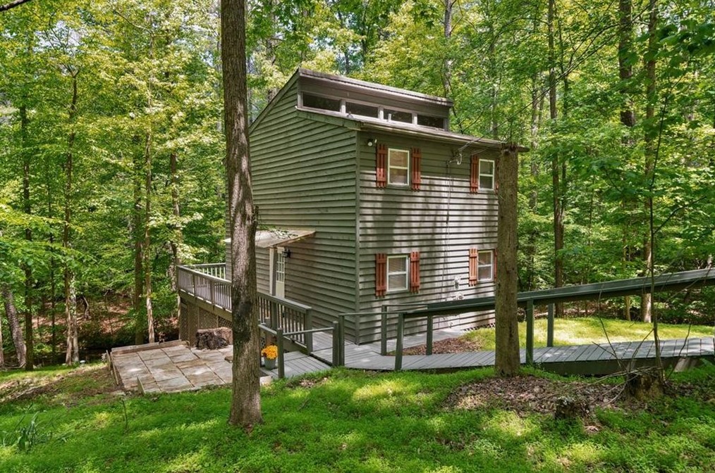 1160 Waterfall Way, Holly Springs, GA 30114