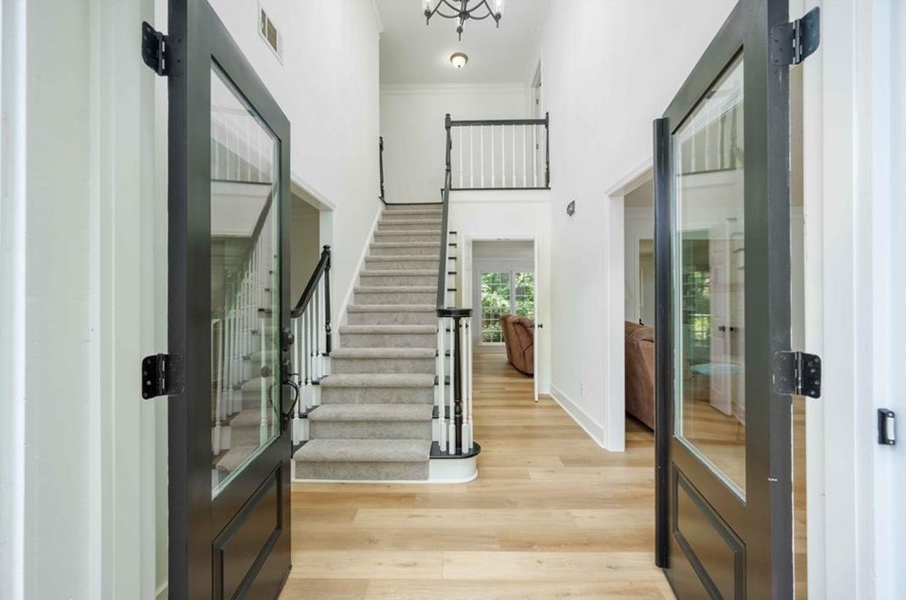 440 Crabapple Crescent Ct, Alpharetta, GA 30004-6363
