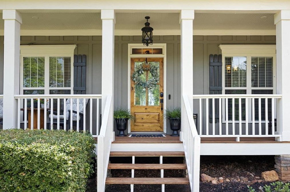 18 Willow Cir Ne, White, GA 30184