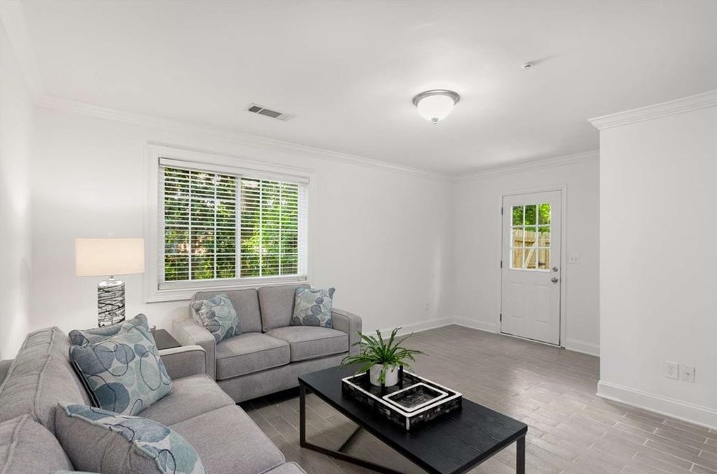 155 Rondak Cir, Smyrna GA  30080-4593 exterior