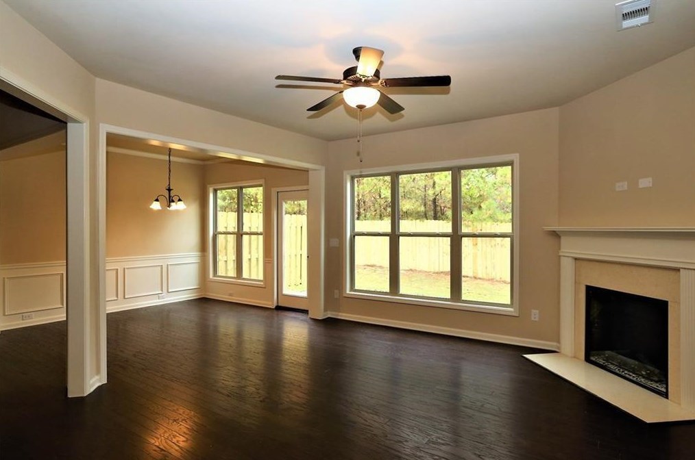 1035 Justins Place Ct, Lawrenceville, GA 30043-7324
