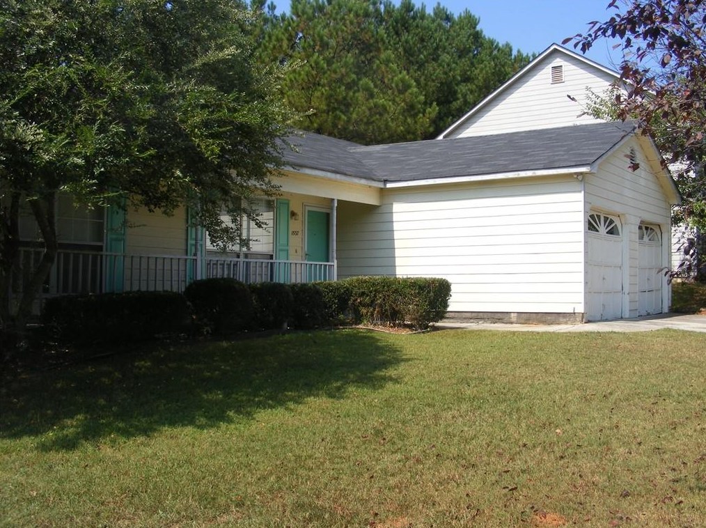 1537 Dillard Rd, Stone Mountain, GA 30088-3460