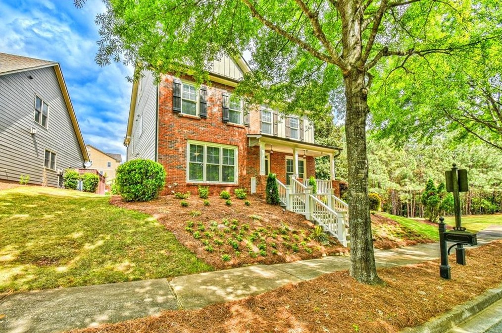 800 Village Crest Dr, Suwanee, GA 30024-6732