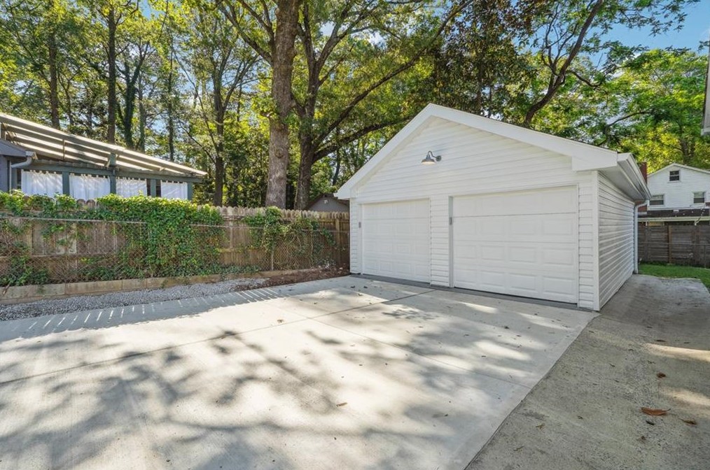 4089 Adrian St, Tucker GA  30084-4405 exterior