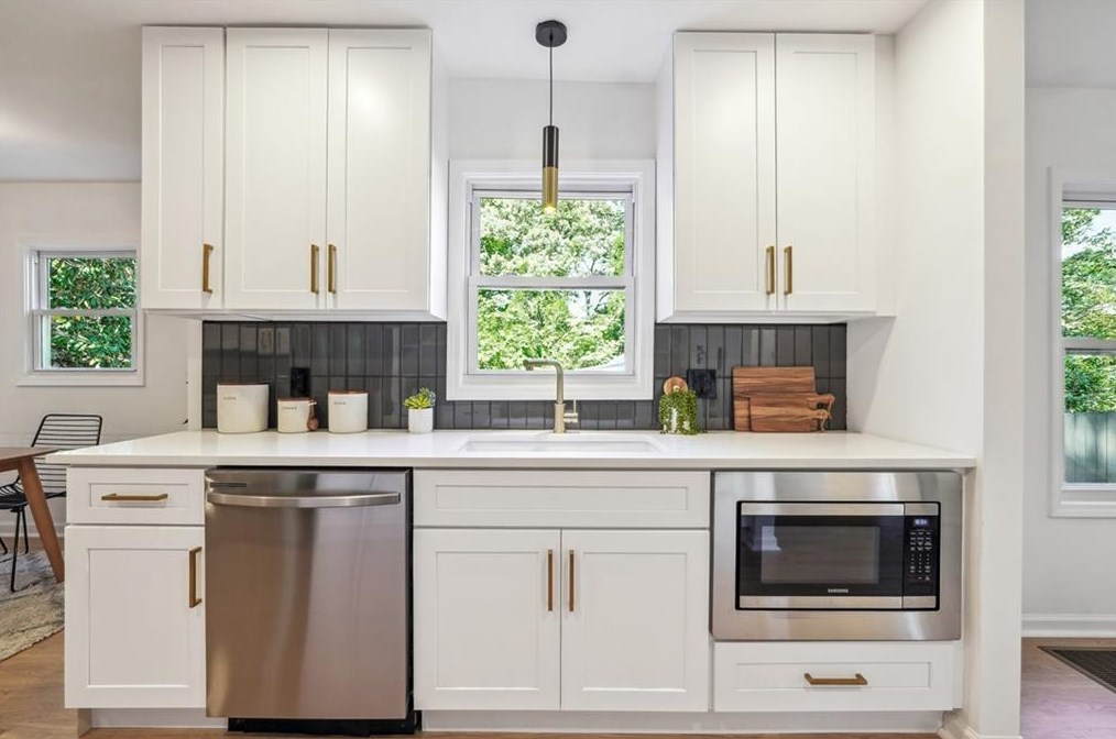 4089 Adrian St, Tucker GA  30084-4405 exterior