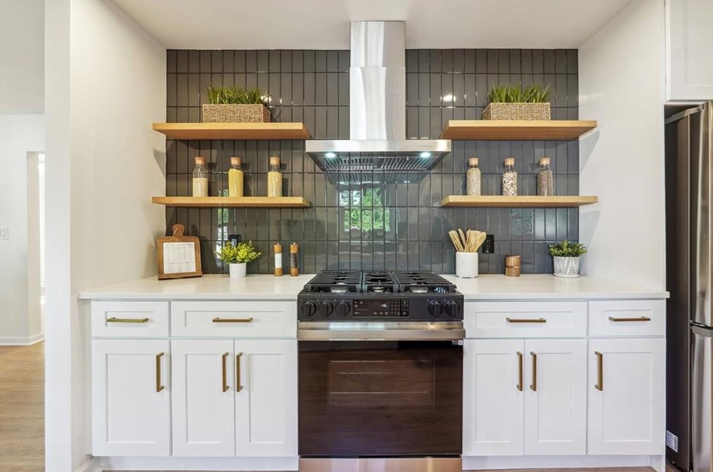 4089 Adrian St, Tucker GA  30084-4405 exterior