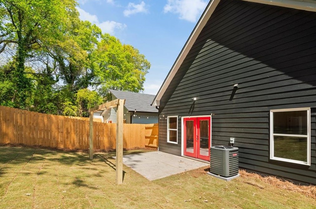 1257 Eason St, Atlanta GA 30314-2303 exterior