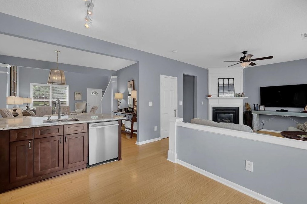 3095 Commonwealth Way, Alpharetta GA  30004-4262 exterior