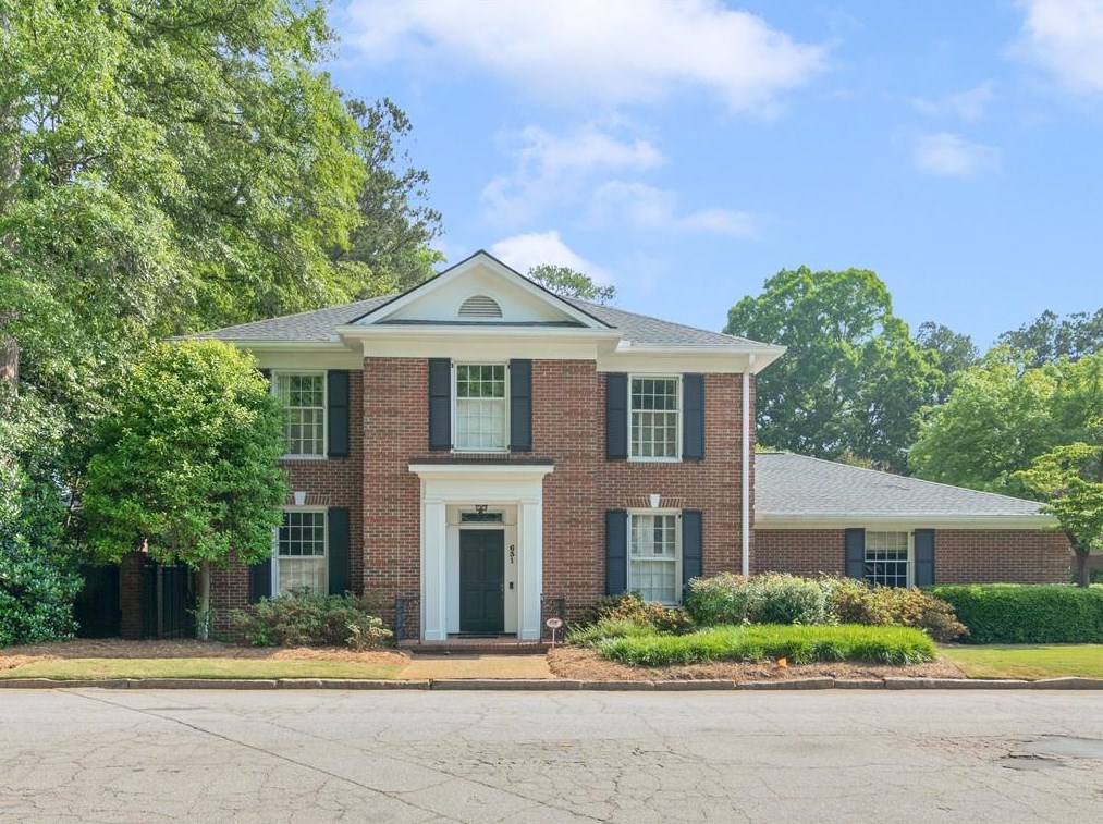 631 Pinetree Dr, Decatur, GA 30030