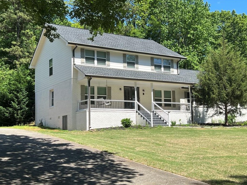 1938 Harbour Oaks Dr, Lithonia, GA 30078-2318